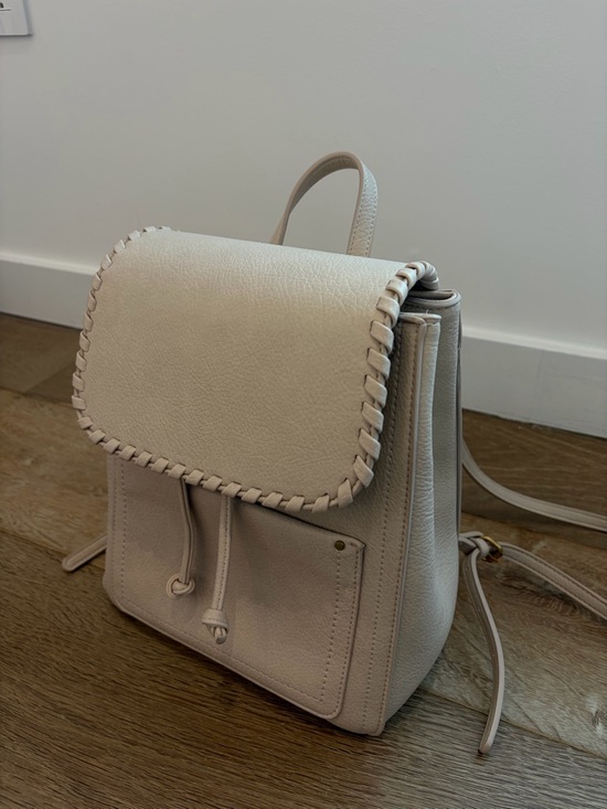 cream faux leather backpack Convertible Coconut and a padded laptop sleeve that comfortably fits a 13 laptop Liu Jo Faux Leather Backpack